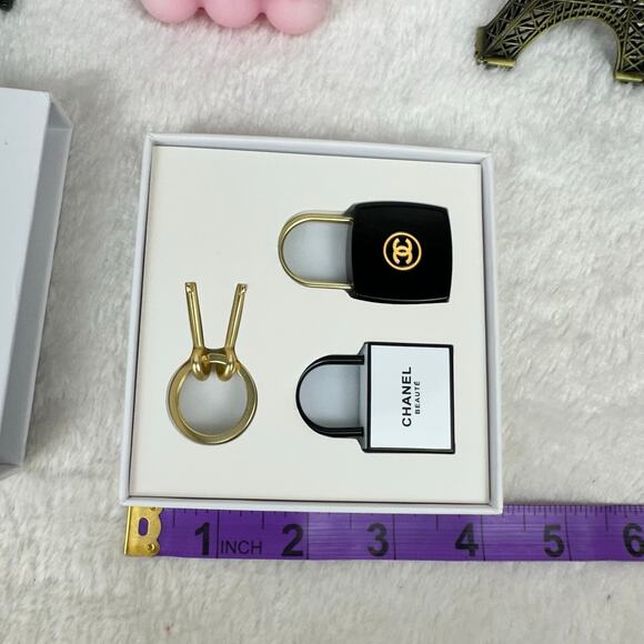 Chanel beauty counter line NEW lock and key keychain bag charm CUTE GIFT! - Picture 7 of 7
